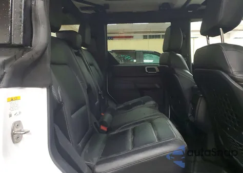 2025 Ford Bronco Badlands z USA, uszkodzony, nr VIN 1FMEE9BH2SLB68329